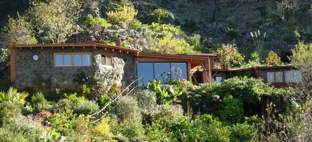 yoga retreat canary islands accomadations